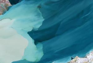 Satellite image of oil from the Shahid Bagheri wreck mixing with sediment washed into the Khuran strait after rainfall