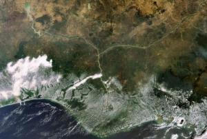 This Envisat image highlights the lower Niger River system in the West African country of Nigeria, where the Niger River (left) and the Benue River merge. Image: ESA